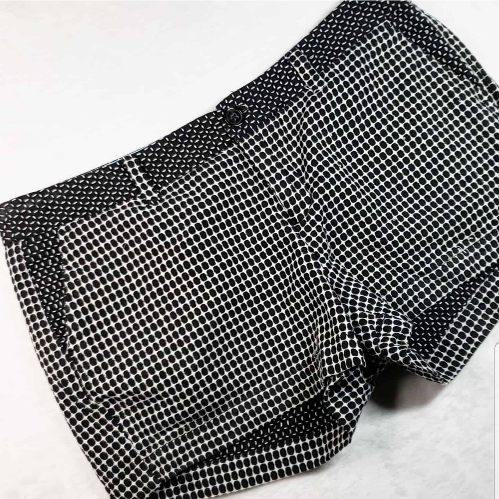 Merona Black and White Shorts Size 6
